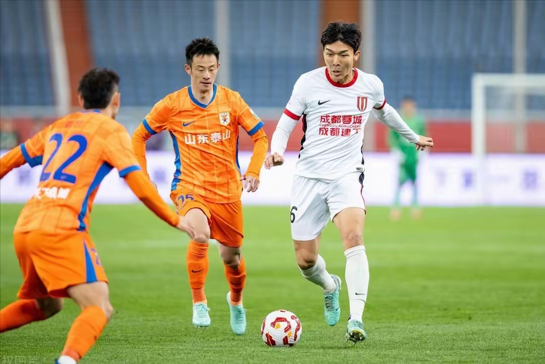 哈希网站 -加时末段体能课后；成都蓉城扳平良机备战亚冠；气氛紧张；资深球员宣示担当(亚冠加时赛打多久)